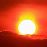 最红最美的太阳头像图片：喧嚣繁华的热浪退去