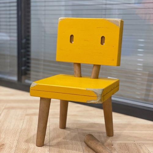 用一把椅子做头像好吗：我怕我一放手