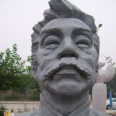 安徽滁州头像雕塑制作：漫漫人生路