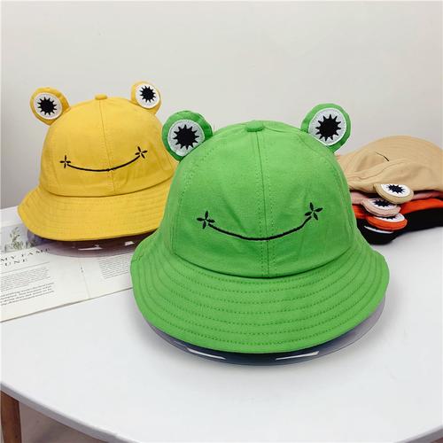 戴绿色的青蛙帽子女头像：314